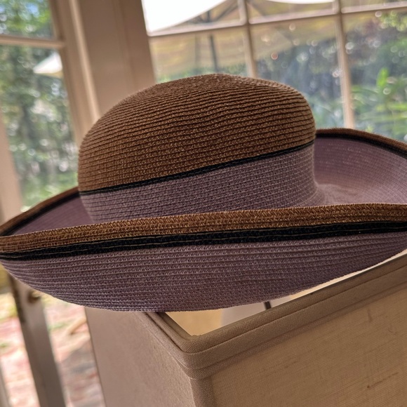 Diane Harty Accessories - Two-Tone Brown and Lavender Wide Brim Sun Hat